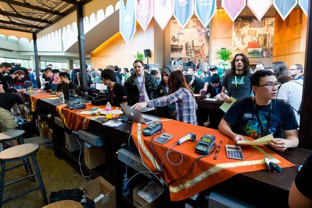 florescent 否认性侵犯指控