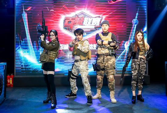 赢下赛季开门红！TT分享选手赛后团建合照：2025的第一张合照